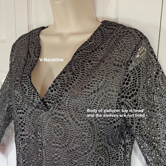 Peck & Peck black w/silver metallic lined pullover V-neck top, 36" bust, Dressy - Picture 11 of 14